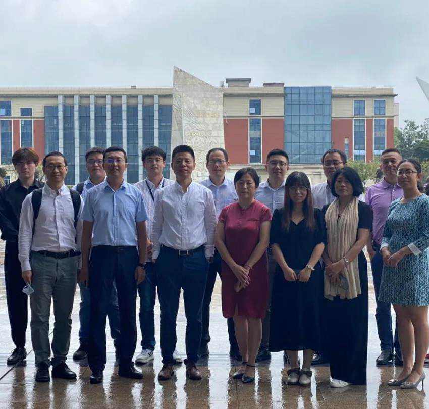 東辰制藥攜創(chuàng)新型MCC走進(jìn)藥明康德和揚(yáng)子江